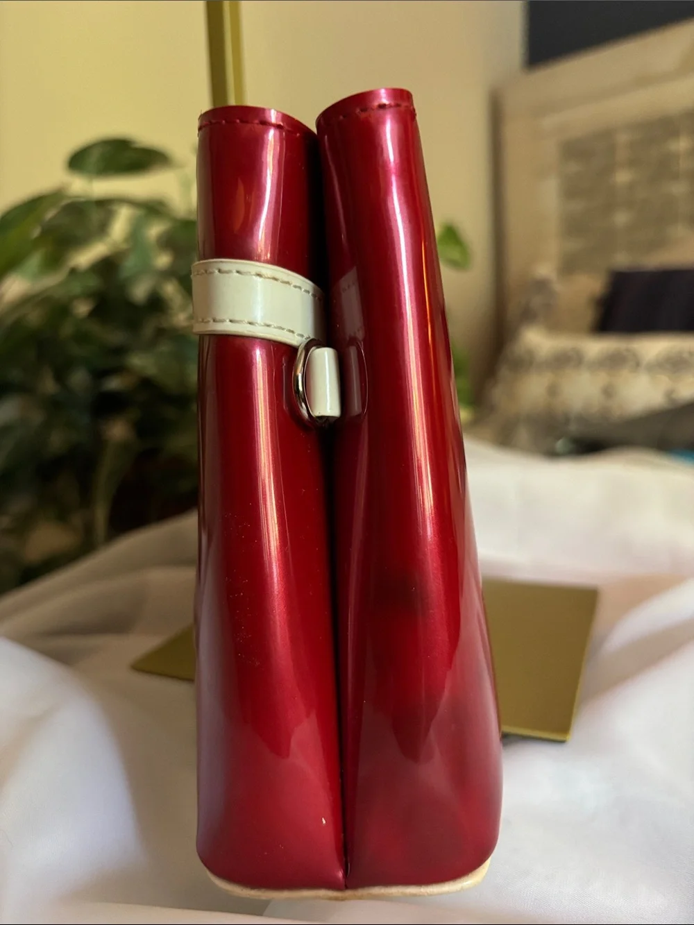 Beijo Red Patent vinyl clutch/shoulder bag Y2K